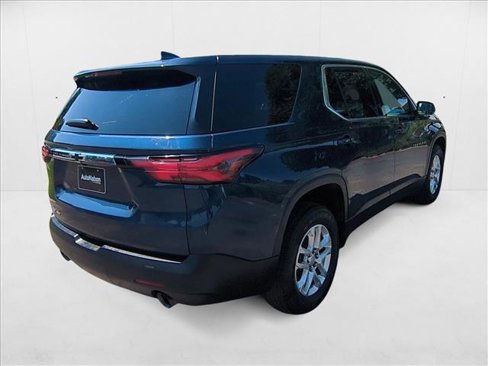 Used 2022 Chevrolet Traverse LS image 5