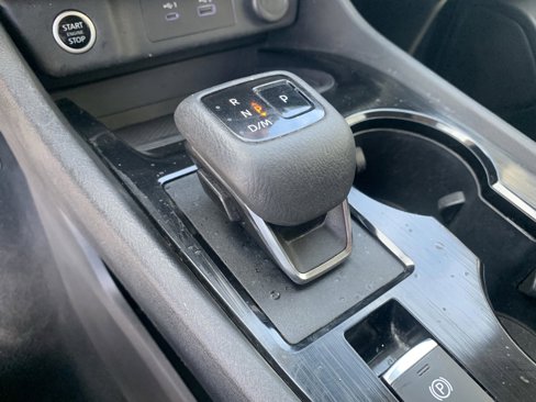 Used 2022 Nissan Rogue SV image 22