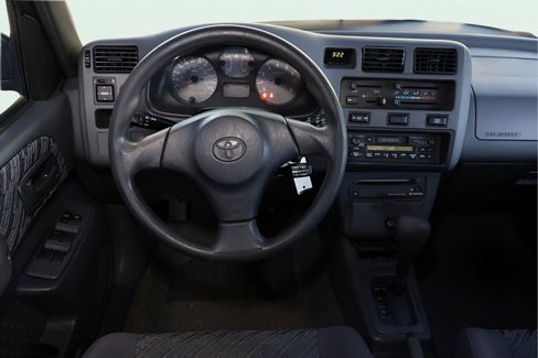 Used 2000 Toyota RAV4 4WD image 17