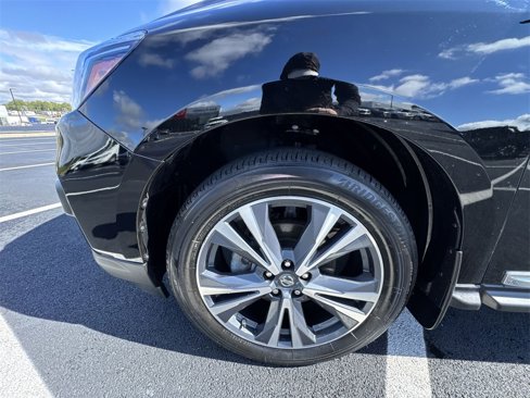Used 2019 Nissan Pathfinder Platinum image 10