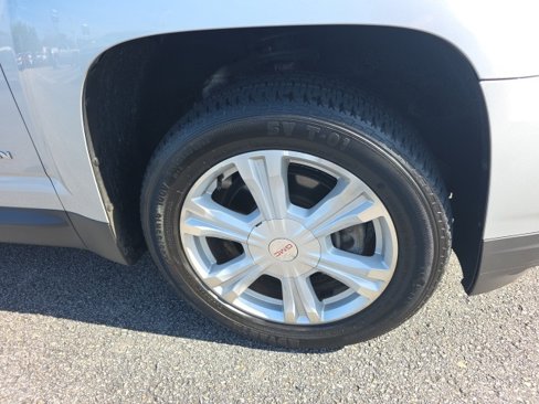 Used 2016 GMC Terrain SLE w/ Chrome Edition image 9