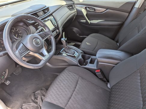 Used 2020 Nissan Rogue S image 19