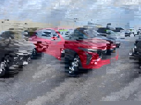 New 2026 Chevrolet Trax LS w/ LS Convenience Package image 3