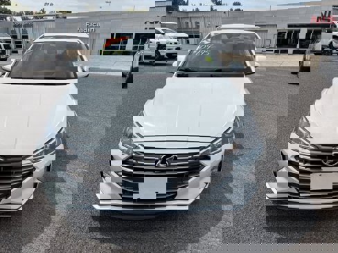 Used 2019 Hyundai Elantra SEL w/ Cargo Package image 2