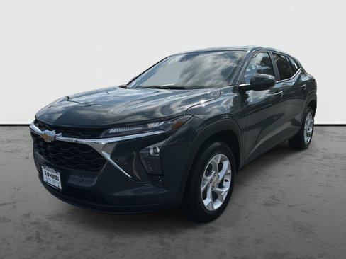 New 2025 Chevrolet Trax LS w/ LS Convenience Package image 1
