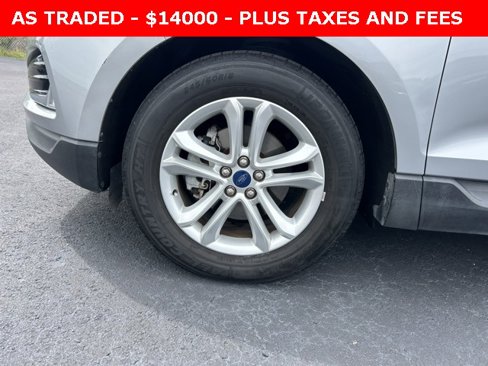 Used 2020 Ford Edge SEL image 9