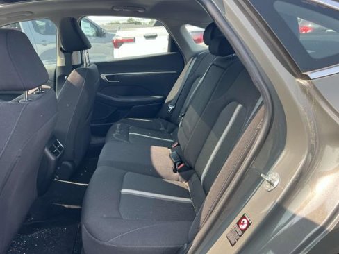 Used 2022 Hyundai Sonata SEL w/ Convenience Package image 10