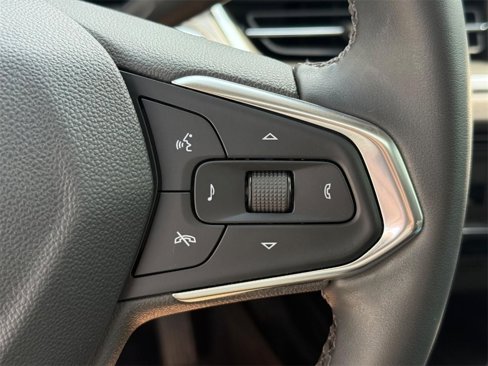 Used 2024 Chevrolet Trax ACTIV w/ Sunroof Package image 17