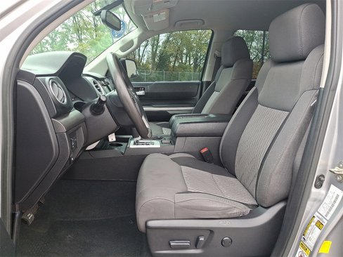 Used 2015 Toyota Tundra SR5 w/ SR5 Upgrade Package image 16
