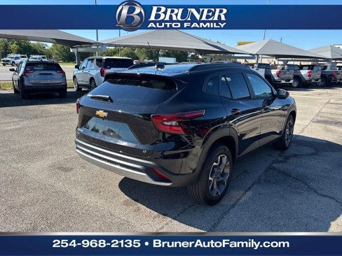 New 2026 Chevrolet Trax LT w/ Driver Confidence Package image 5