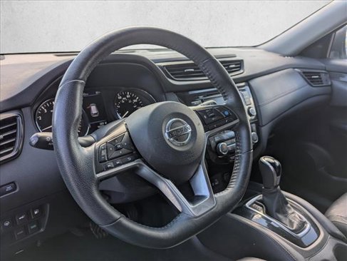 Used 2020 Nissan Rogue SL image 11