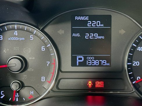 Used 2016 Kia Forte LX image 12