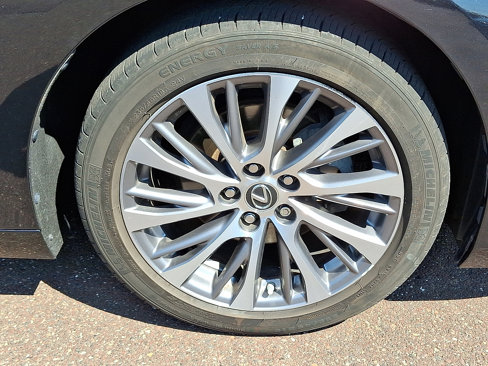 Used 2021 Lexus ES 250 w/ Premium Package image 8