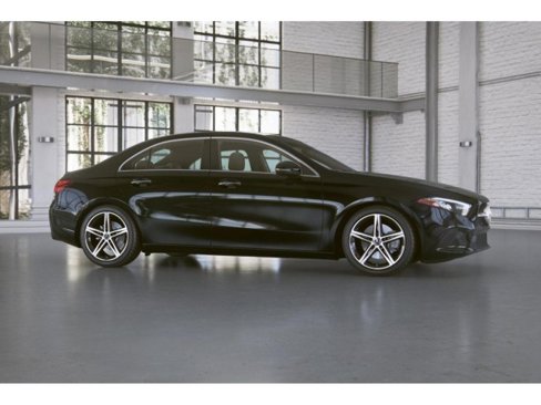 Certified 2022 Mercedes-Benz A 220 4MATIC image 15