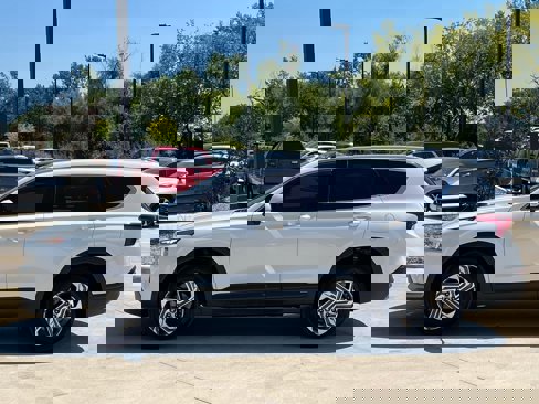 Certified 2023 Hyundai Santa Fe SEL image 6