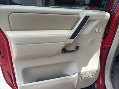 Used 2009 Nissan Titan LE w/ LE Max Utility Pkg image 19
