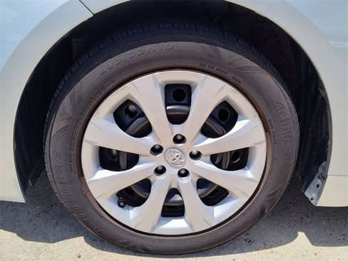 Used 2023 Toyota Corolla LE image 17