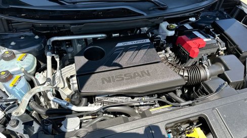 Used 2023 Nissan Rogue SL w/ SL Premium Package image 31