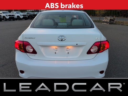 Used 2010 Toyota Corolla LE image 4