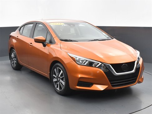 Used 2021 Nissan Versa SV image 1
