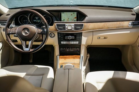 Used 2014 Mercedes-Benz E 350 4MATIC Sedan image 19