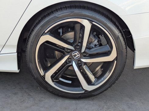 Certified 2018 Honda Accord Sport image 22