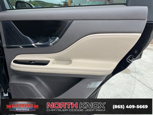Used 2021 Lincoln Corsair FWD w/ Premium Package image 26