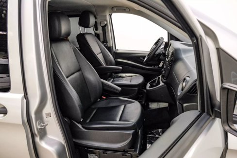 Used 2017 Mercedes-Benz Metris Passenger image 21