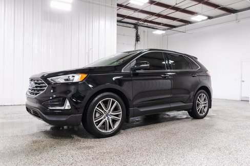 Used 2021 Ford Edge Titanium image 3