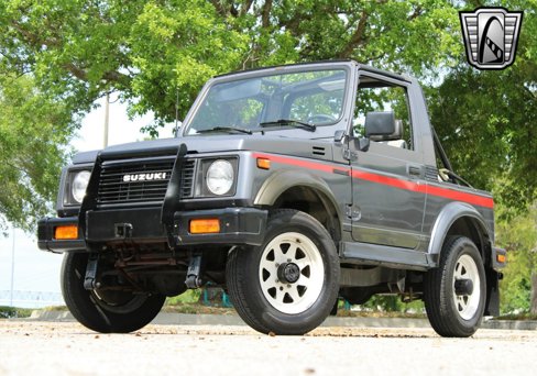 Used 1987 Suzuki Samurai 4WD Soft Top image 4