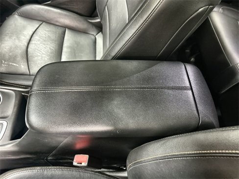 Used 2018 Chevrolet Equinox Premier image 23
