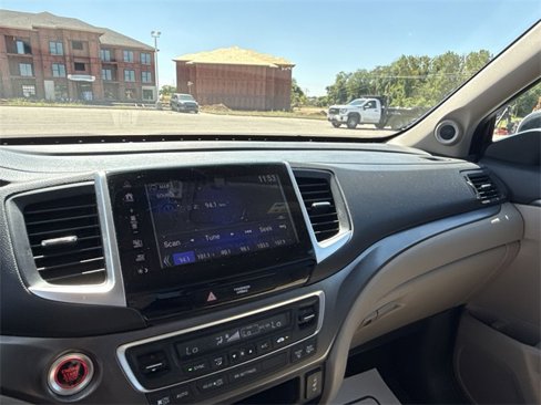 Used 2019 Honda Ridgeline RTL-T image 23