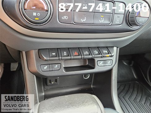Used 2019 Chevrolet Colorado Z71 image 24
