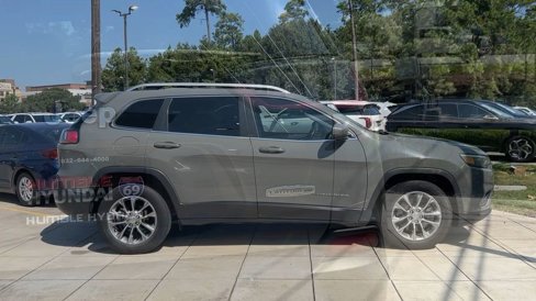 Used 2021 Jeep Cherokee Latitude Plus image 16