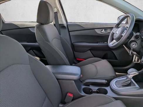 Used 2021 Kia Forte LXS image 19