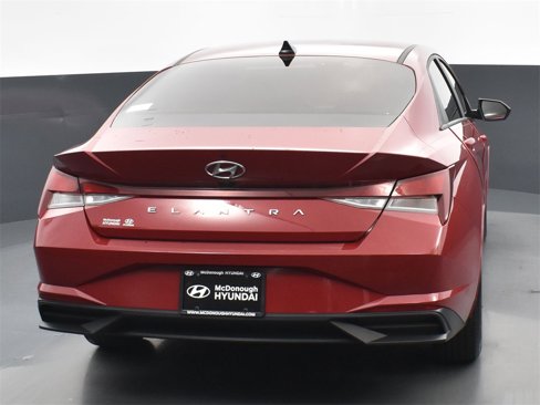 Used 2022 Hyundai Elantra SEL w/ Convenience Package image 4