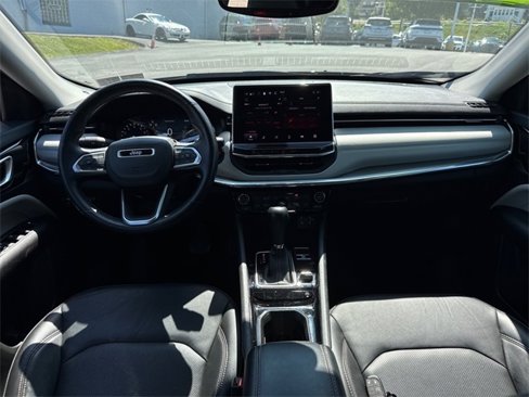 Certified 2022 Jeep Compass Limited image 13