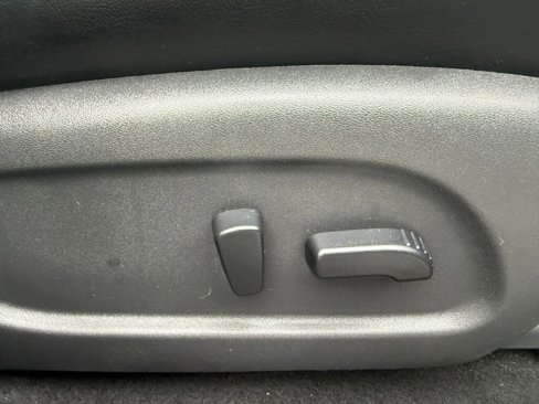 Used 2019 Nissan Pathfinder SL image 31