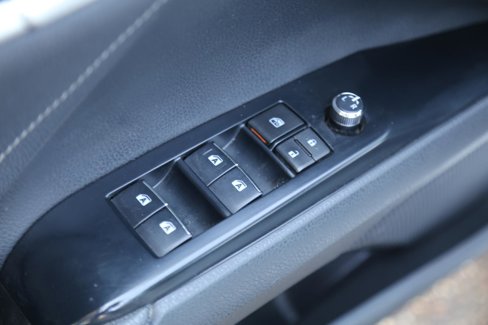 Used 2018 Toyota Camry XSE image 27