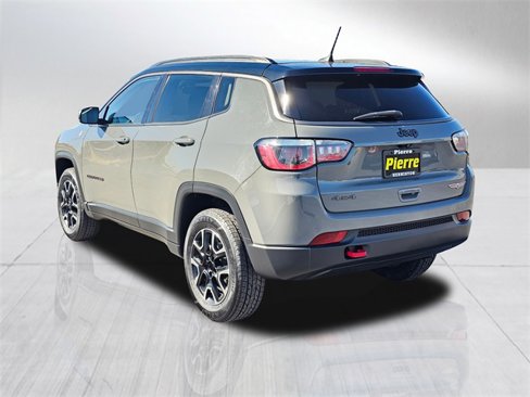 Used 2020 Jeep Compass Trailhawk image 4