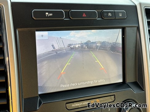 Used 2020 Ford F150 Lariat image 34