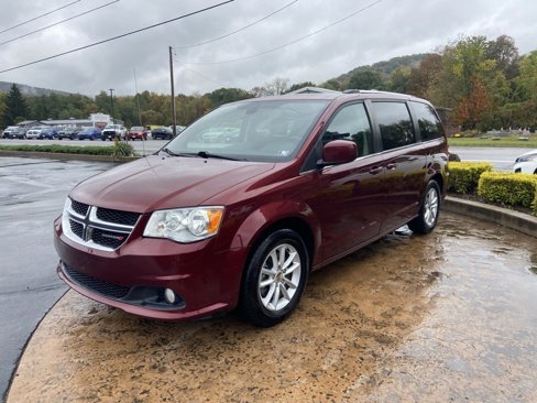 Used 2020 Dodge Grand Caravan SXT image 3