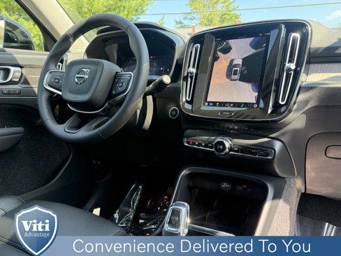 Certified 2024 Volvo XC40 B5 Plus w/ Protection Package Premier image 32