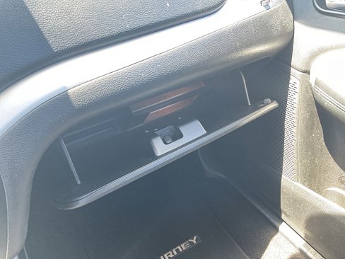 Used 2017 Dodge Journey Crossroad image 16
