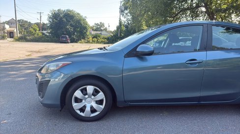 Used 2010 MAZDA MAZDA3 i Sport image 4