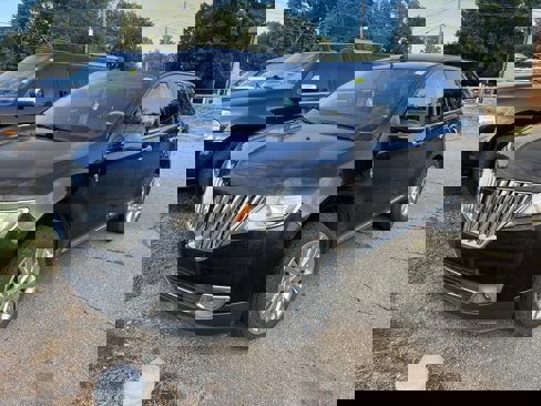 Used 2015 Lincoln MKX FWD w/ Equipment Group 102A image 2
