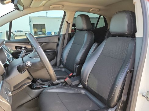 Used 2018 Buick Encore Preferred image 11