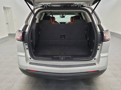 Used 2017 Chevrolet Traverse LT image 29