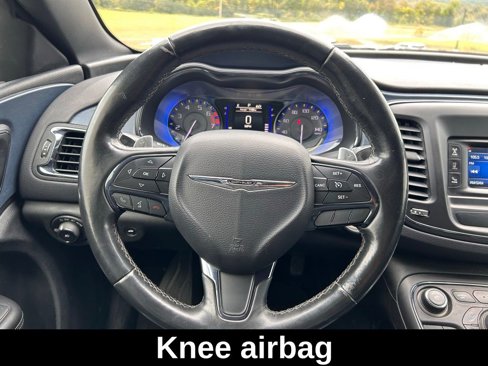 Used 2015 Chrysler 200 S image 22