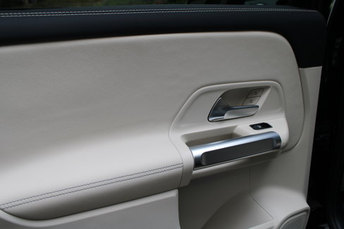 Certified 2025 Mercedes-Benz GLB 250 4MATIC image 21